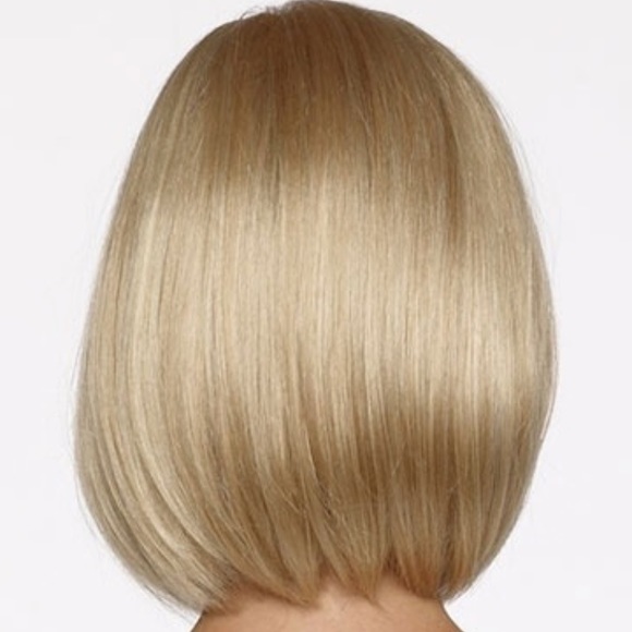 Carol 10” blond Short  bAng WIG *NWT